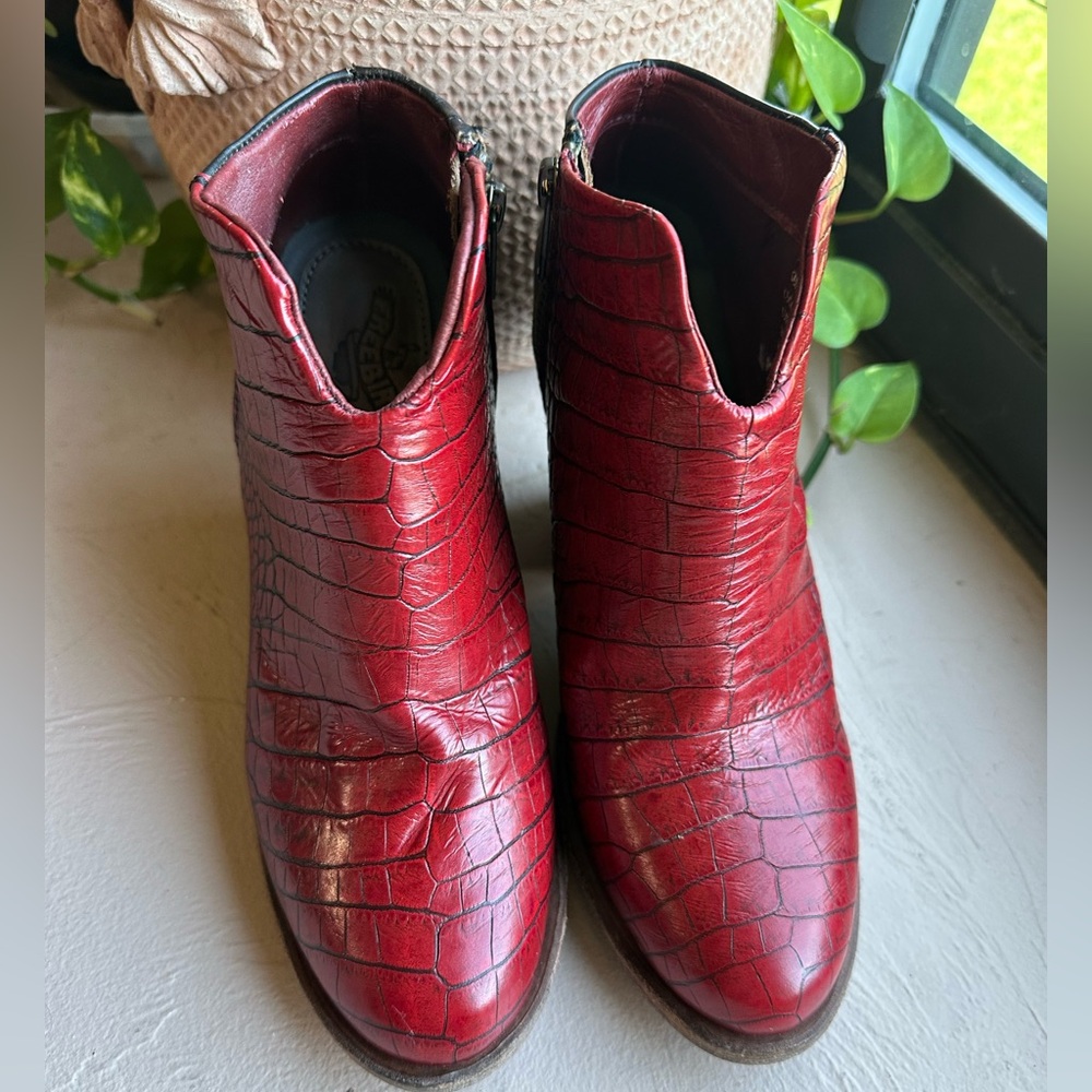 Freebird Red and Brown Ankle Boots - Picture 8 of 13